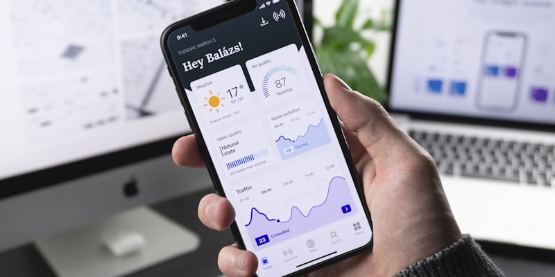 手机扫描二维码登录WhatsApp网页版的示意图